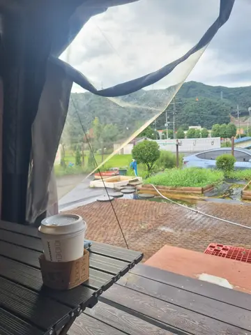 2촌 출썩!
